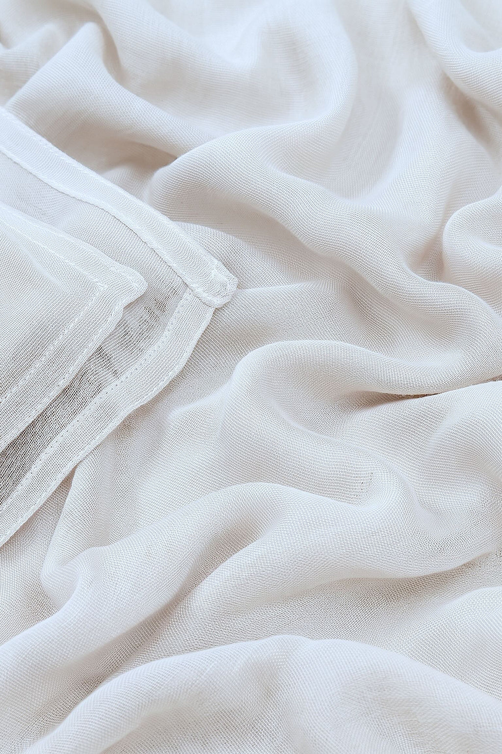 Soft white 100% modal hijab, 180 x 70cm, from the Al Emira Double Stitch range