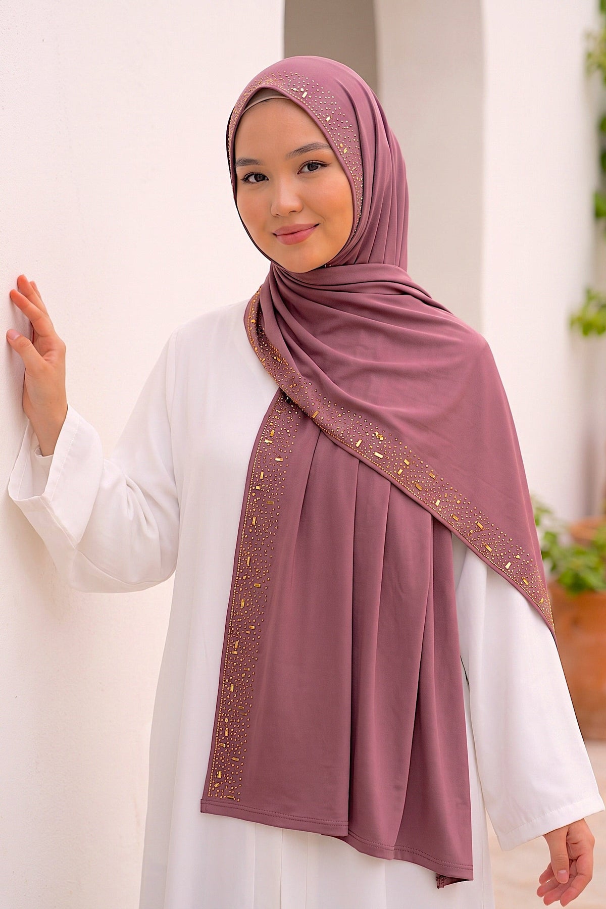 Rosewood Cascade liquid jersey hijab by Al Emira