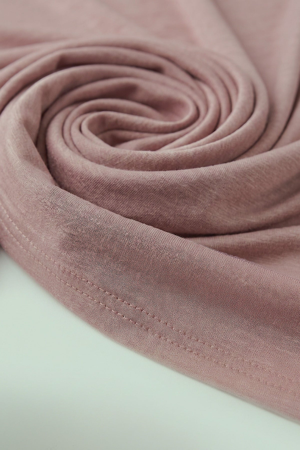 Purple-grey cotton jersey hijab, 190 x 80cm, from the Al Emira Silora range