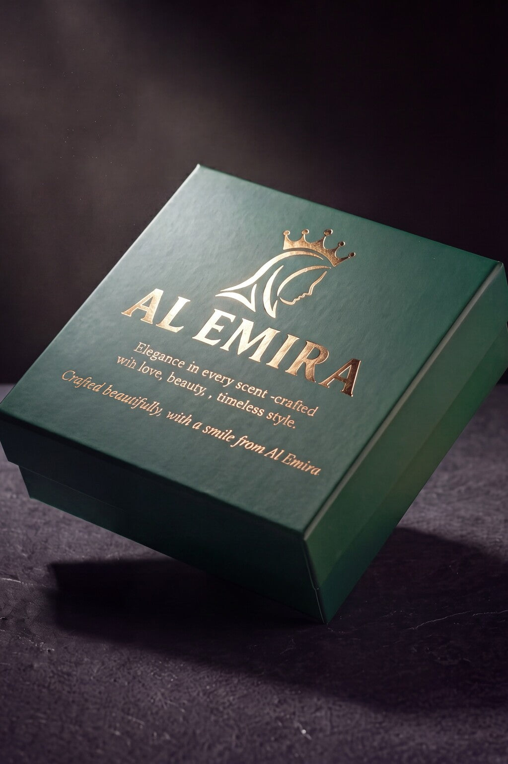 Al Emira candle set, alternate view