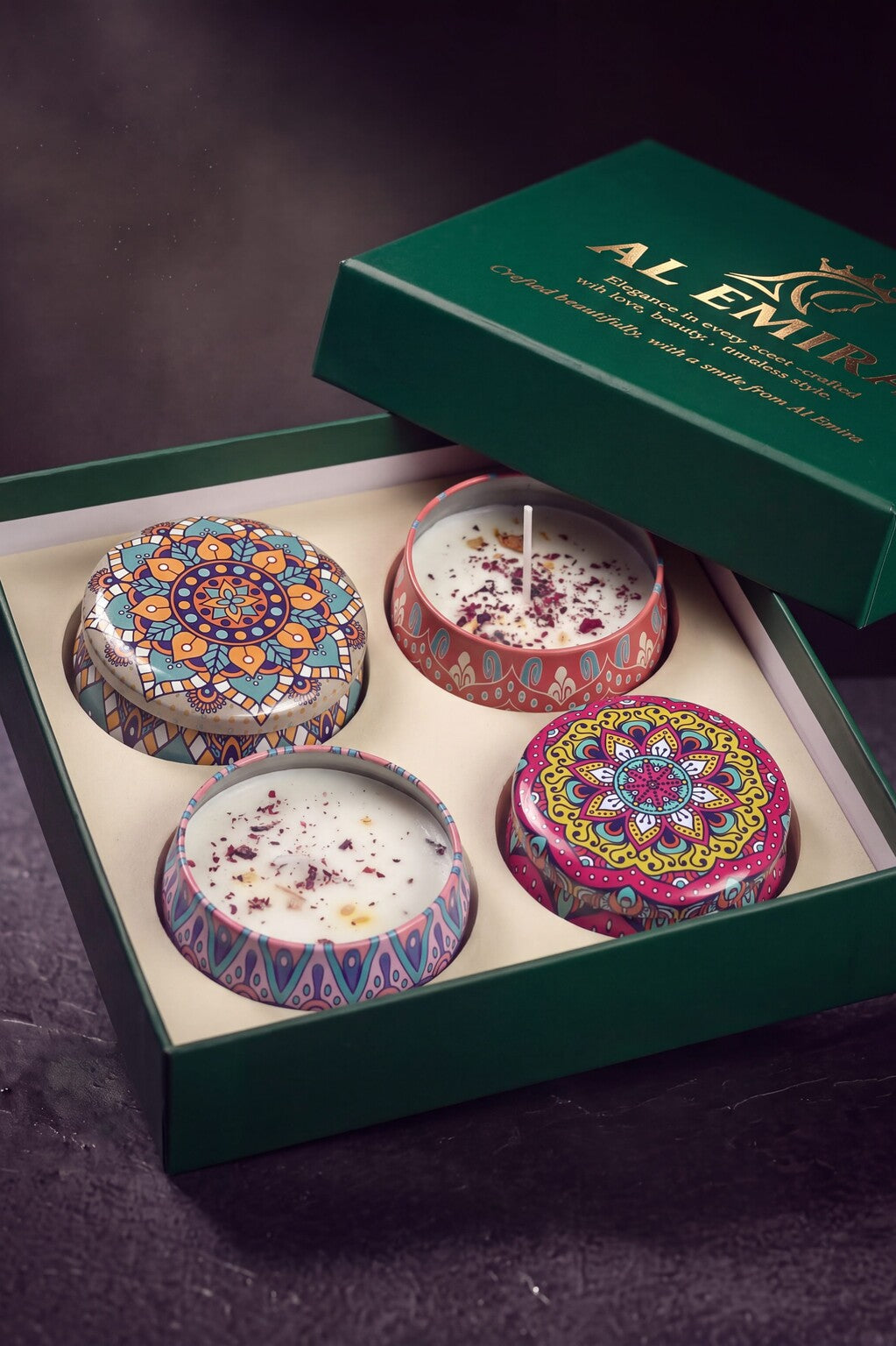 Al Emira candle set, third alternate view