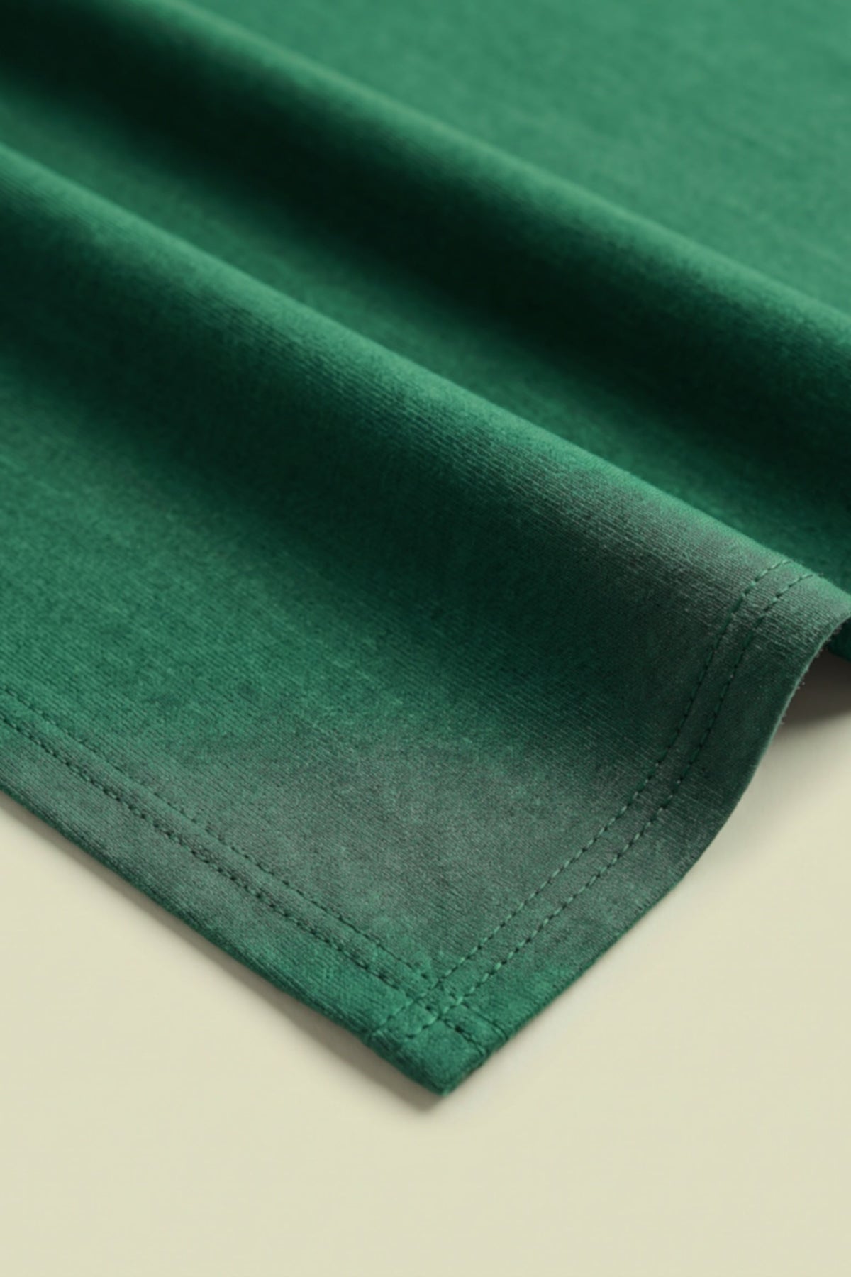 Emerald green cotton jersey hijab, 190 x 80cm, from the Al Emira Silora range