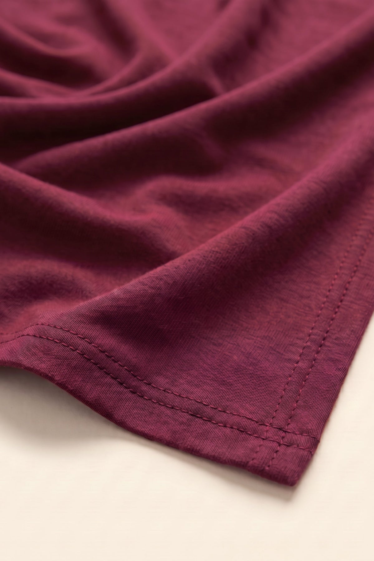 Jewel red cotton jersey hijab, 190 x 80cm, from the Al Emira Silora range