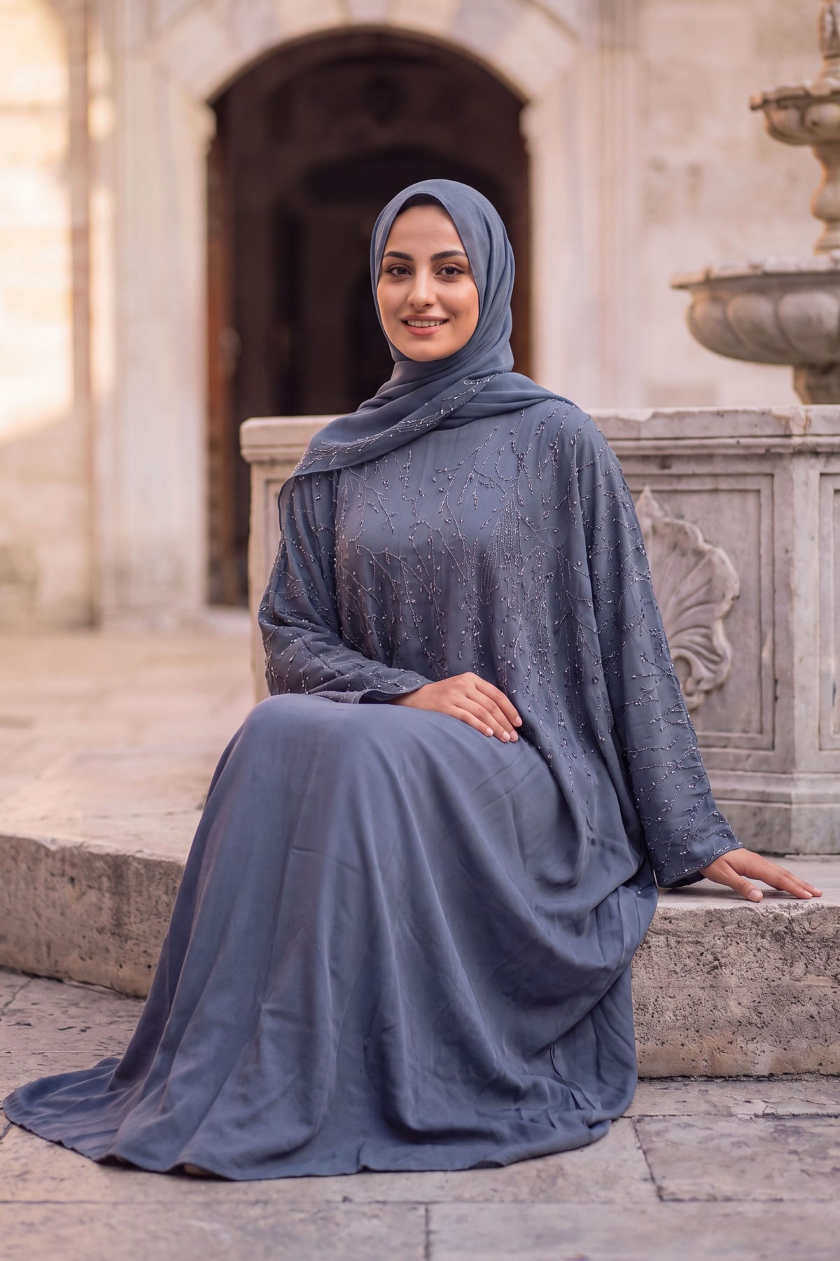 Willow abaya in Slate, view 5