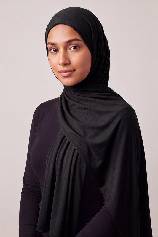 Noir Silora cotton jersey hijab by Al Emira