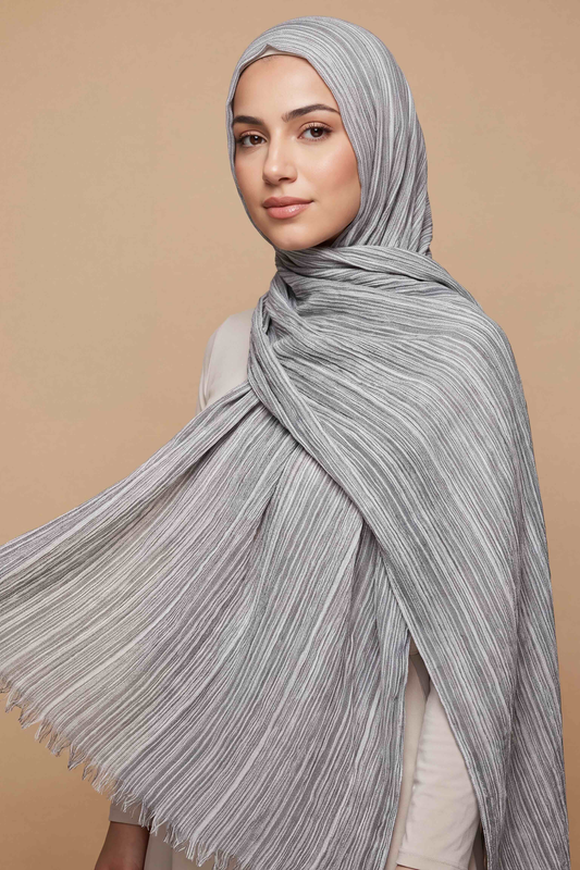 Another view of the Silver Birch Textured Lines hijab