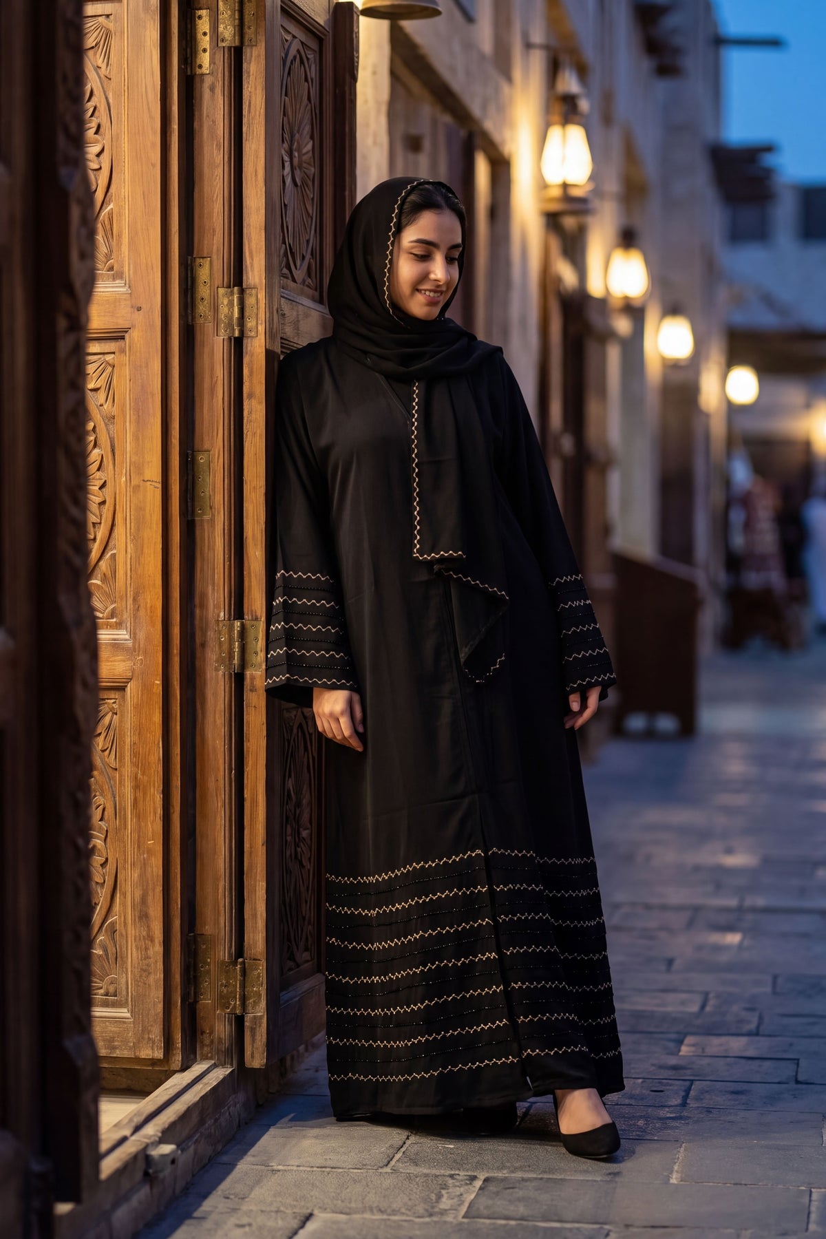 Chevron abaya in Gold, view 4